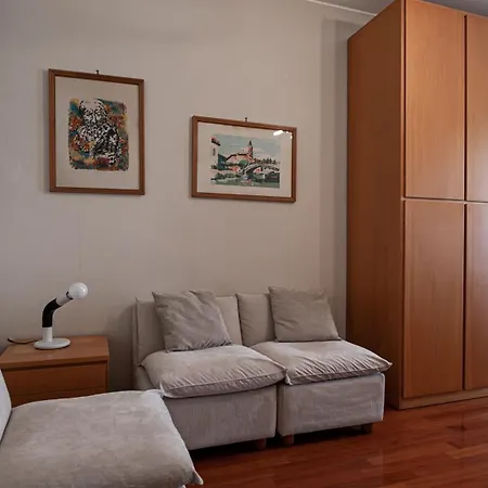 Italianway Easy - Strambio 8 Milan